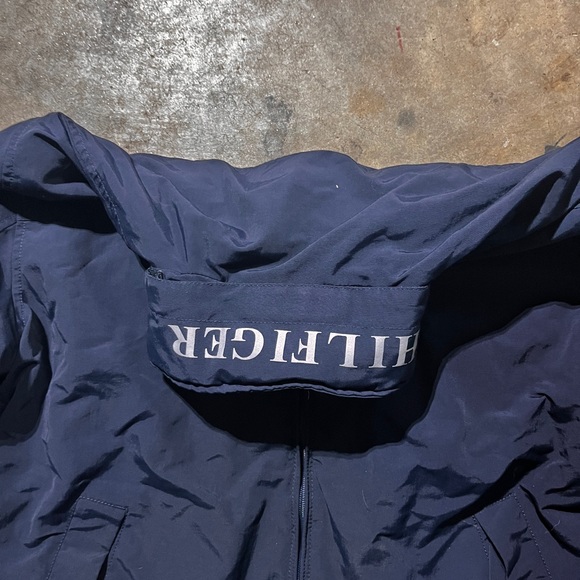 VINTAGE TOMMY HILFIGER JACKET
SIZE XL FITS LIKE L - Picture 4 of 5